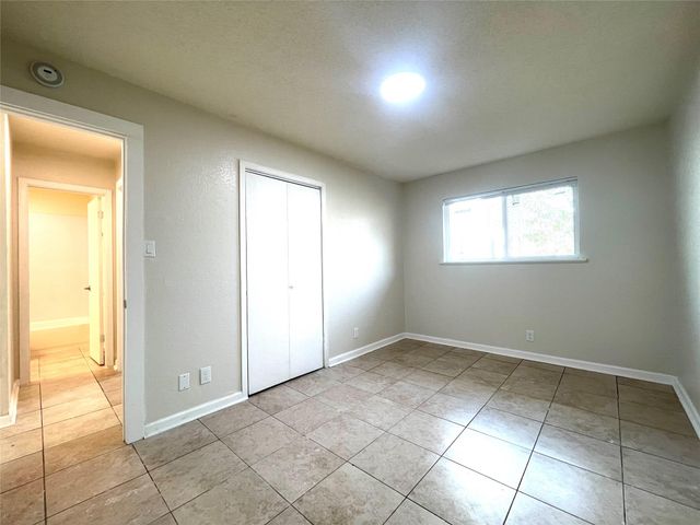6510 Hickman Ave 102, Austin, TX 78723