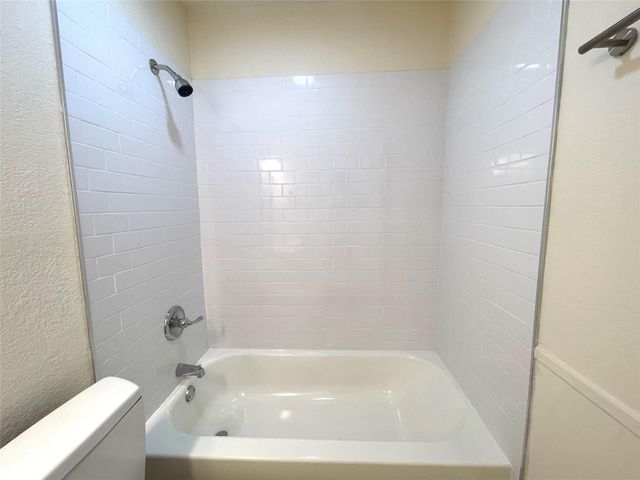 6510 Hickman Ave 102, Austin, TX 78723