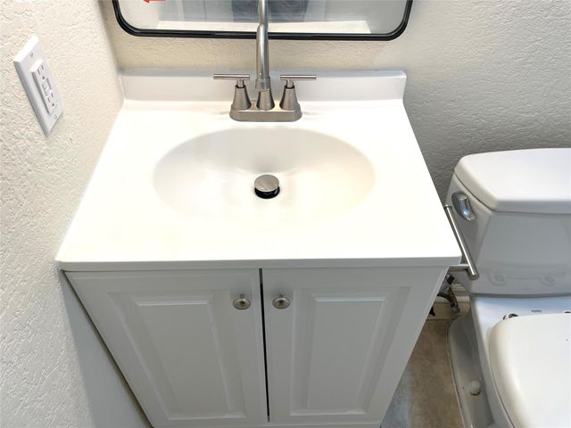 6510 Hickman Ave 102, Austin, TX 78723