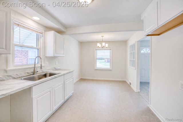 1660 Goddard Road, Lincoln Park, MI 48146