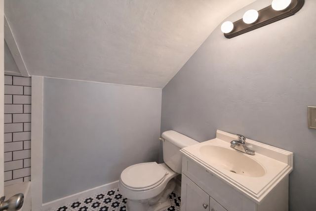 238 Nashua Street, Milford, NH 03055