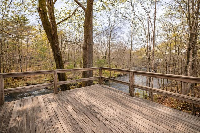 238 Nashua Street, Milford, NH 03055