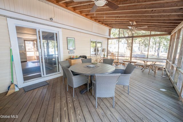 14 Bullis Priv Road, Edinburg, NY 12134