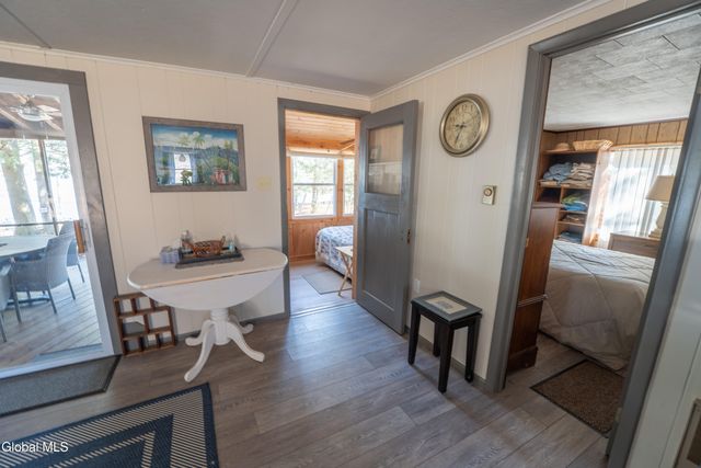 14 Bullis Priv Road, Edinburg, NY 12134