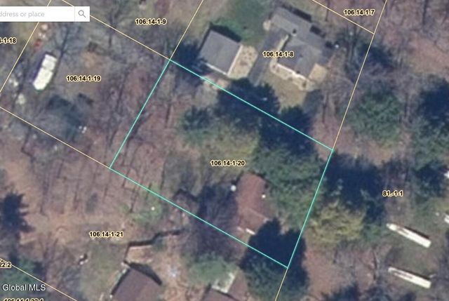 14 Bullis Priv Road, Edinburg, NY 12134