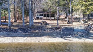 14 Bullis Priv Road, Edinburg, NY 12134