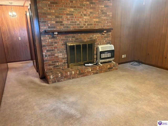 5828 Leitchfield Loop Road, Cecilia, KY 42724