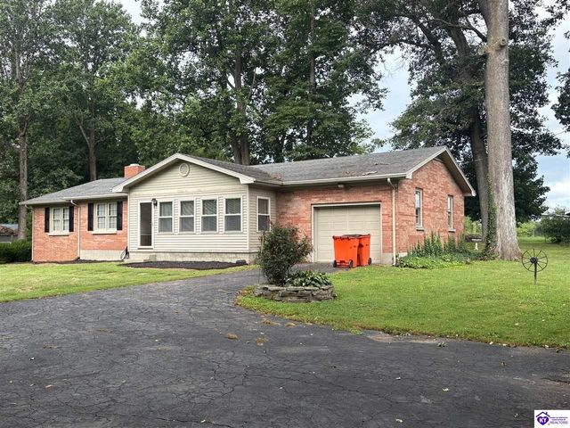 5828 Leitchfield Loop Road, Cecilia, KY 42724