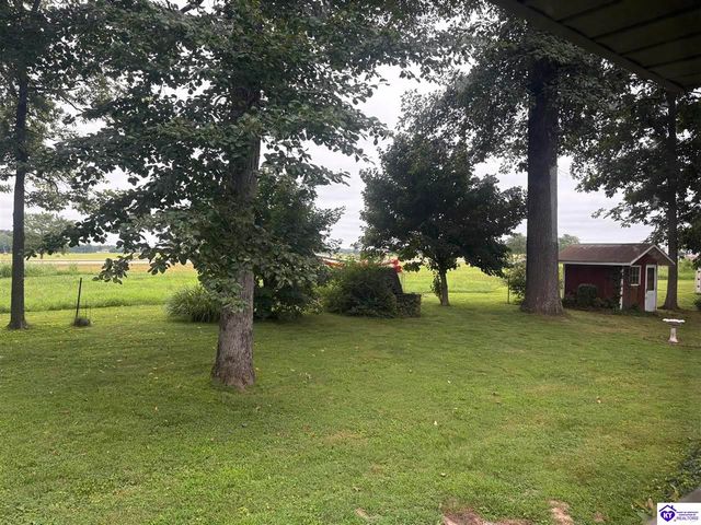 5828 Leitchfield Loop Road, Cecilia, KY 42724