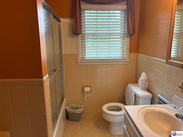 5828 Leitchfield Loop Road, Cecilia, KY 42724