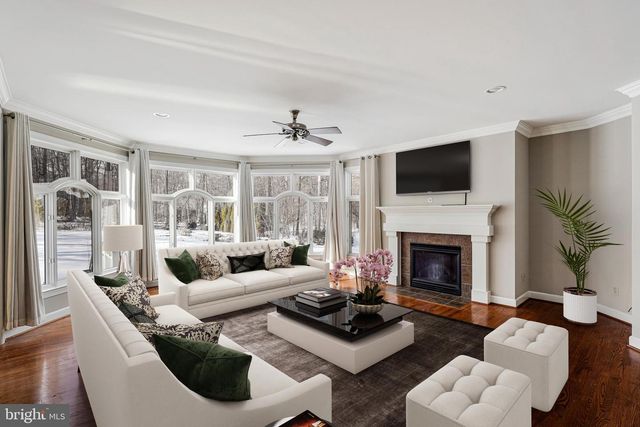 20581 MYERS PL, Leesburg, VA 20175