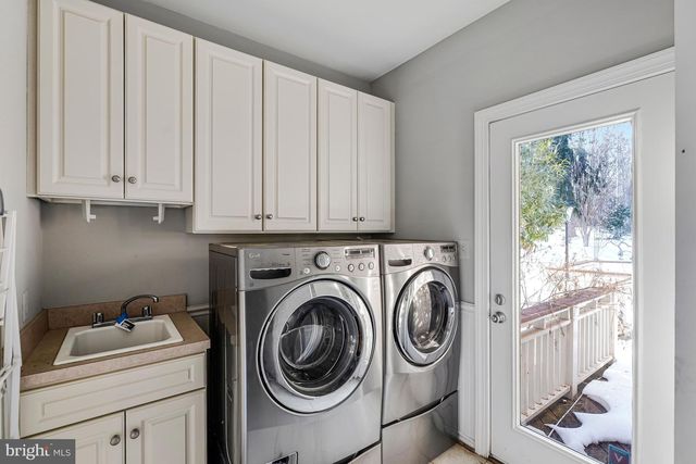 20581 MYERS PL, Leesburg, VA 20175