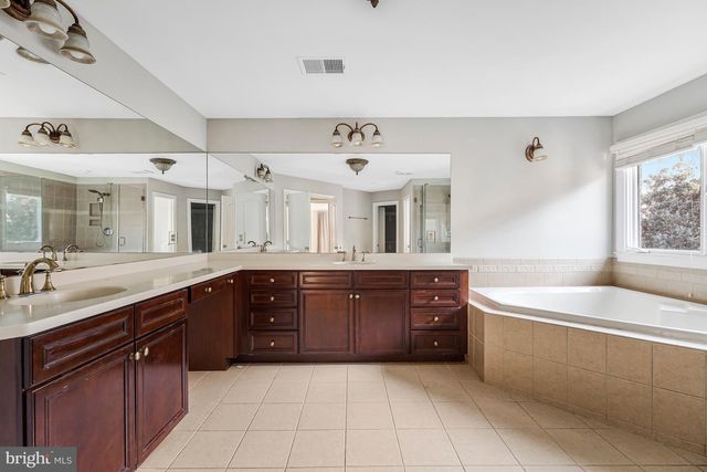 20581 MYERS PL, Leesburg, VA 20175