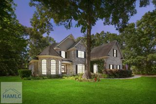 195 Chastain Circle, Richmond Hill, GA 31324