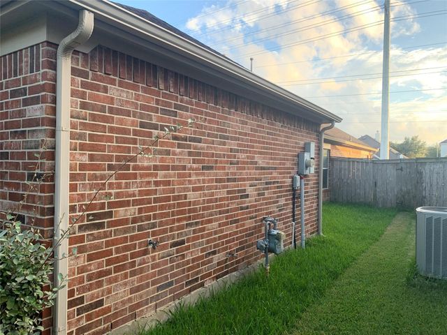 13110 Imperial Shore Drive, Pearland, TX 77584