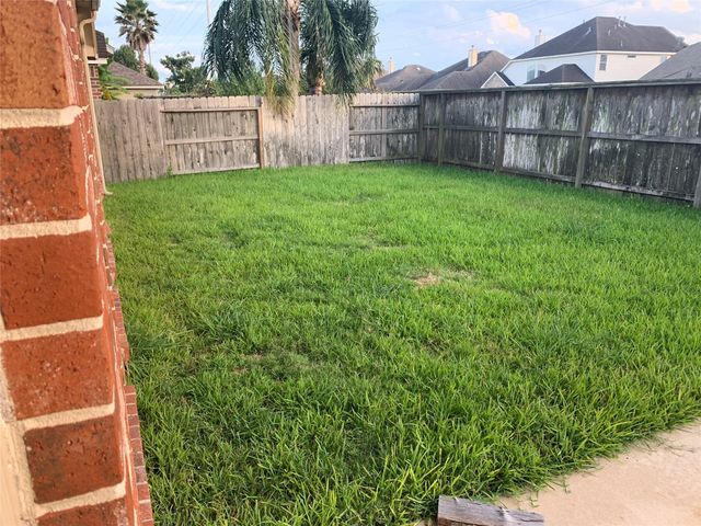 13110 Imperial Shore Drive, Pearland, TX 77584