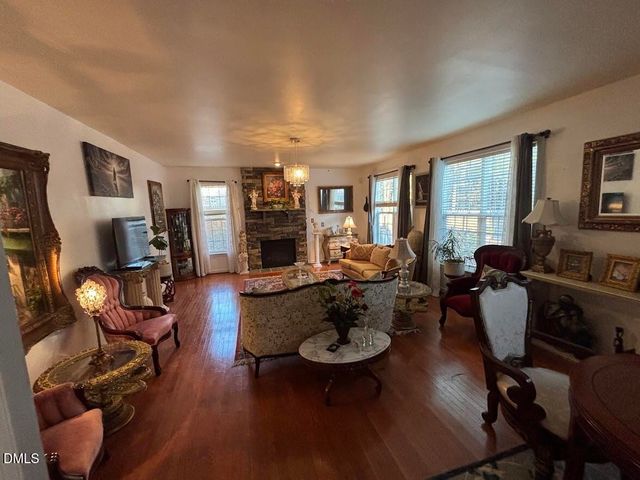 403 Red Barn Way, Apex, NC 27502