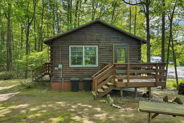 11 Robin Shore Drive, Canterbury, NH 03224