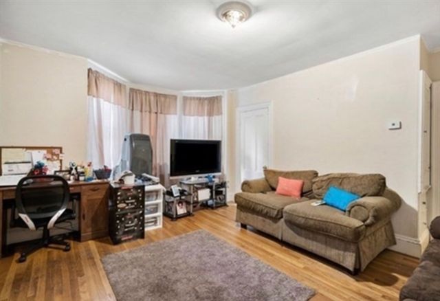 101 Lowell St 3, Peabody, MA 01960