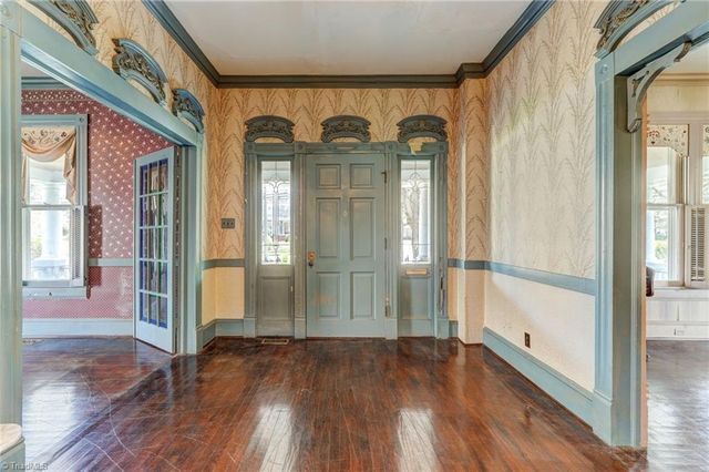 712 S Main Street, Reidsville, NC 27320
