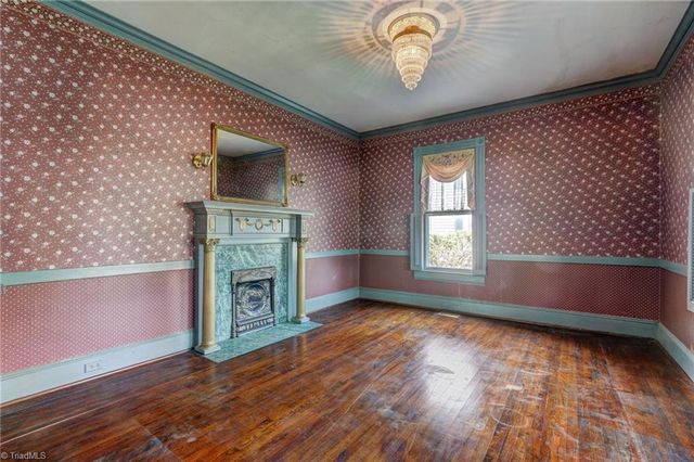 712 S Main Street, Reidsville, NC 27320