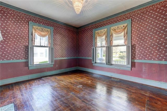 712 S Main Street, Reidsville, NC 27320