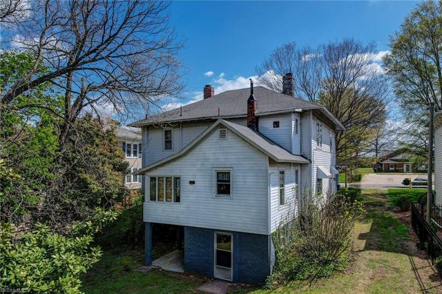 712 S Main Street, Reidsville, NC 27320