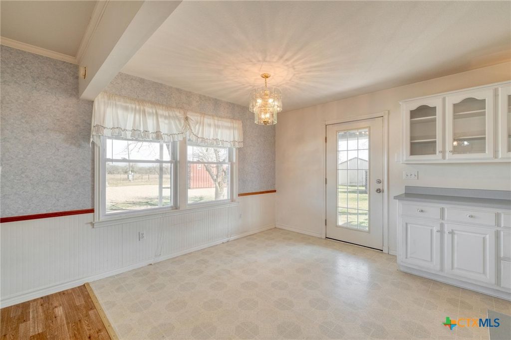 Image 12 of property listing at 829 State Highway 21, Cedar Creek, TX 78612