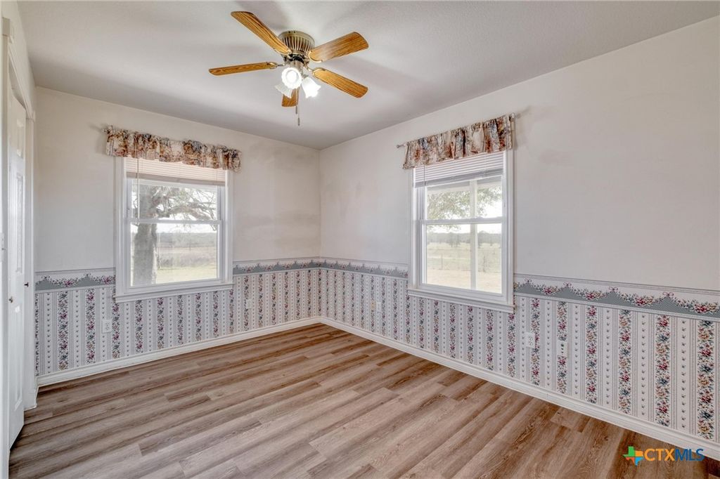 Image 14 of property listing at 829 State Highway 21, Cedar Creek, TX 78612