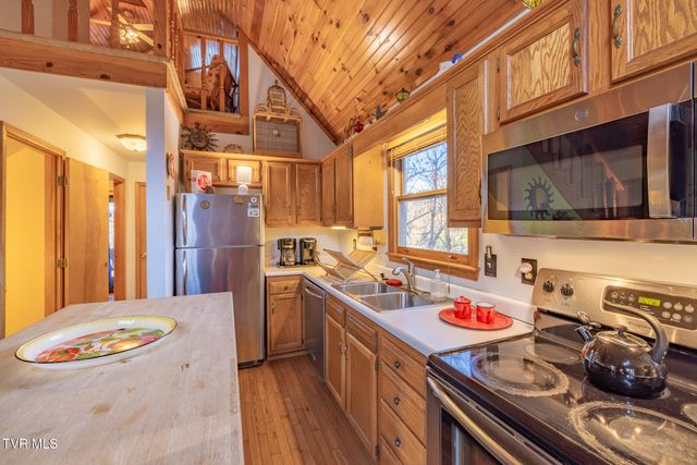 32209 Rambo Street, Damascus, VA 24236