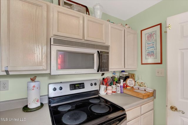 79309 E Diamondhead Drive, Diamondhead, MS 39525