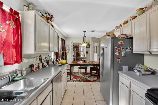 79309 E Diamondhead Drive, Diamondhead, MS 39525