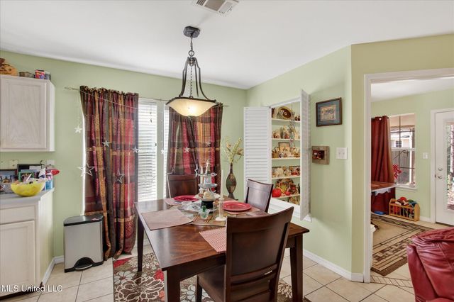 79309 E Diamondhead Drive, Diamondhead, MS 39525