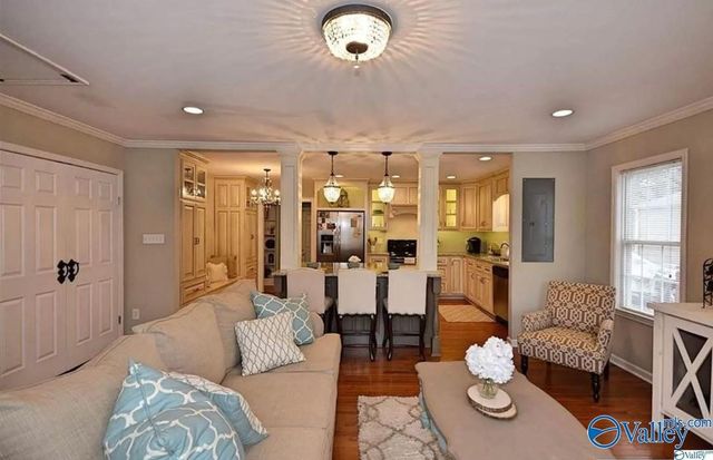 2719 Thornton Circle, Huntsville, AL 35801