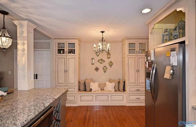 2719 Thornton Circle, Huntsville, AL 35801