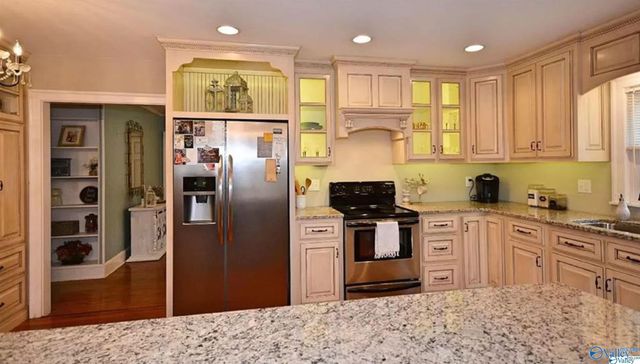 2719 Thornton Circle, Huntsville, AL 35801