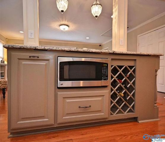 2719 Thornton Circle, Huntsville, AL 35801