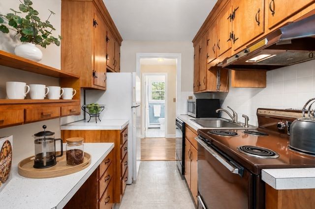 67 Blacksmith Drive, Medfield, MA 02052