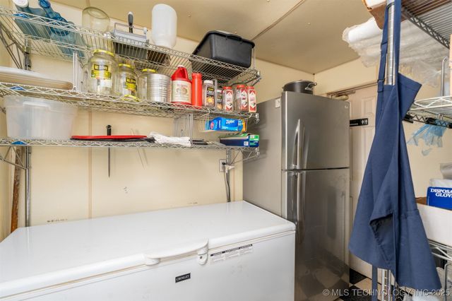 200 N Broadway Street, Cleveland, OK 74020