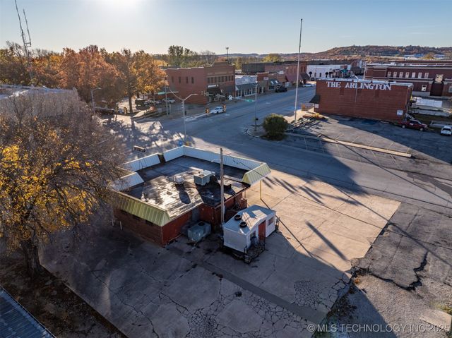 200 N Broadway Street, Cleveland, OK 74020