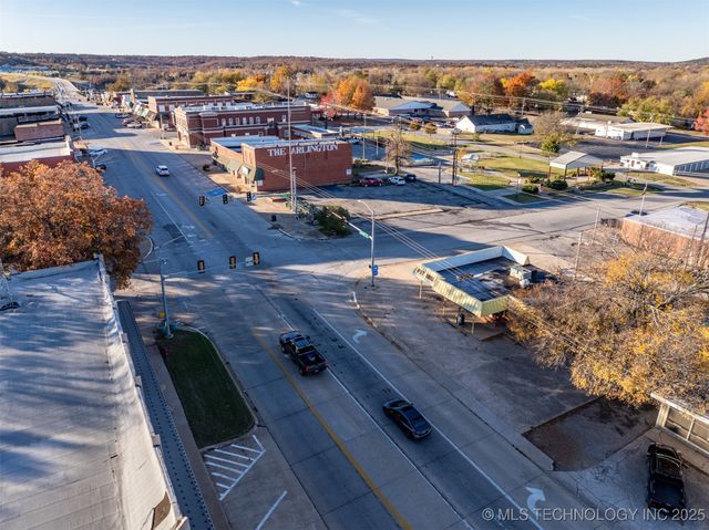 200 N Broadway Street, Cleveland, OK 74020