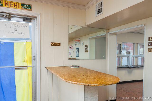 200 N Broadway Street, Cleveland, OK 74020