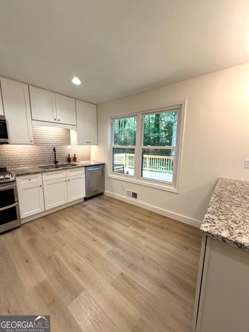 1302 Rolling Green Drive, Acworth, GA 30102