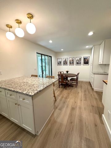 1302 Rolling Green Drive, Acworth, GA 30102