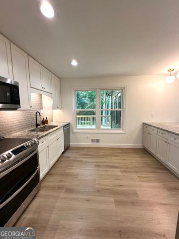 1302 Rolling Green Drive, Acworth, GA 30102