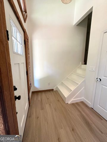 1302 Rolling Green Drive, Acworth, GA 30102
