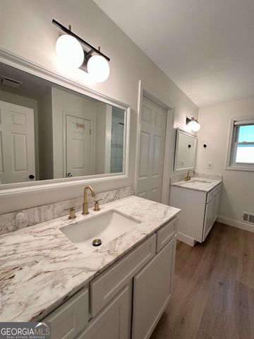 1302 Rolling Green Drive, Acworth, GA 30102