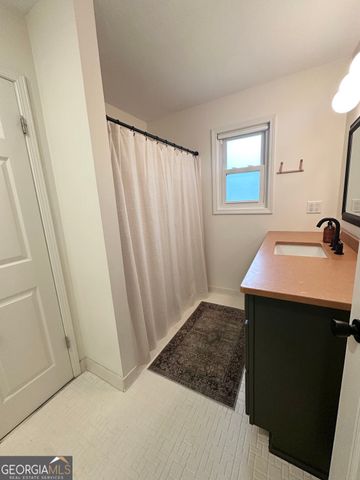 1302 Rolling Green Drive, Acworth, GA 30102