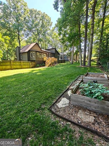 1302 Rolling Green Drive, Acworth, GA 30102