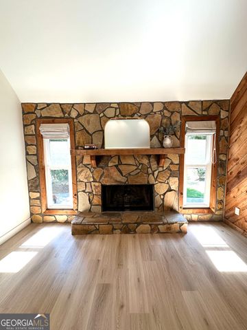 1302 Rolling Green Drive, Acworth, GA 30102